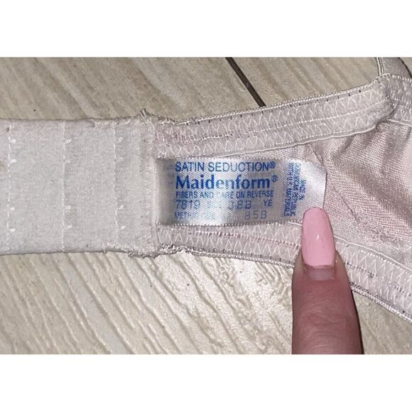 Vintage Maidenform Satin Seduction 7819 Unpadded Underwire Bra Floral Womens 38B - Picture 6 of 6